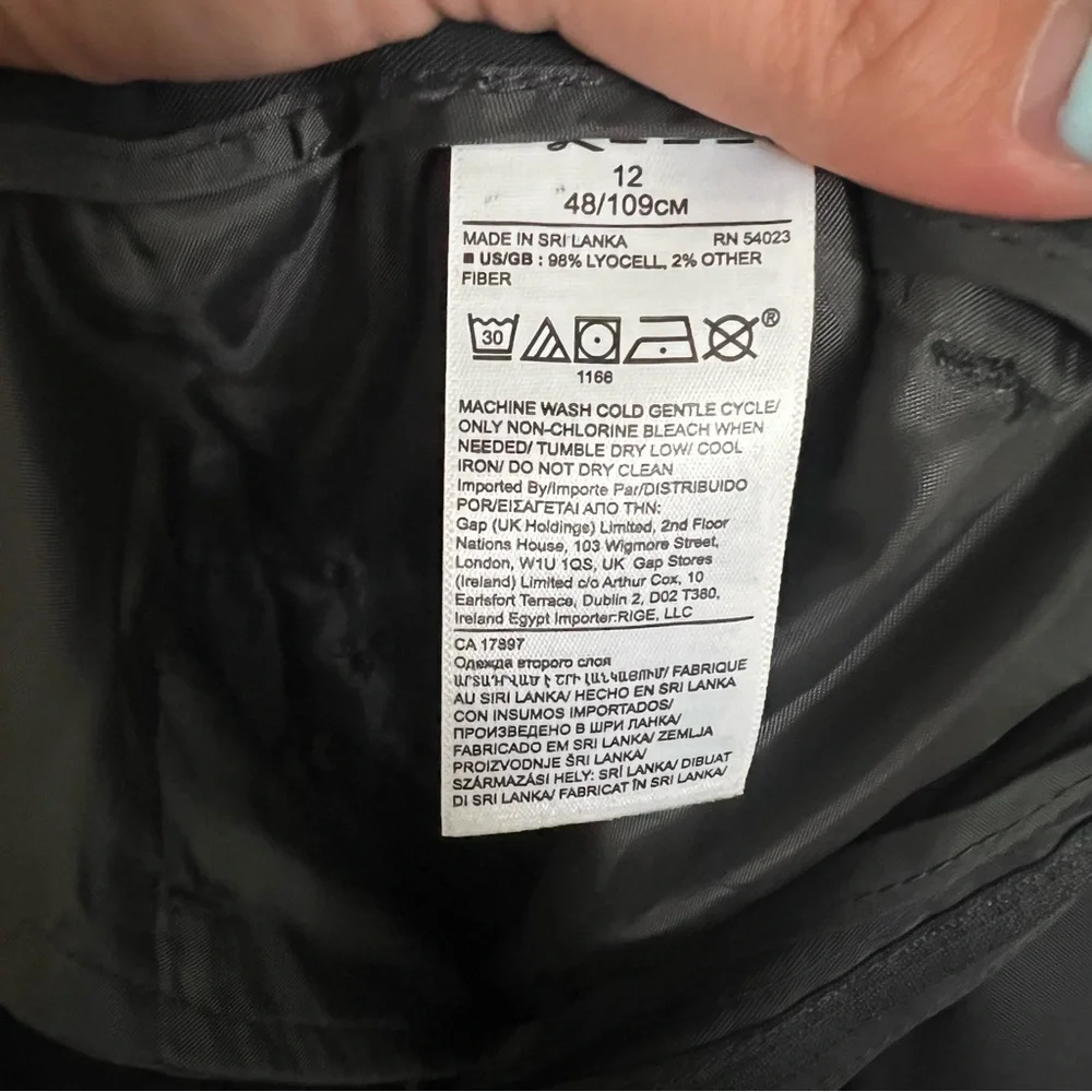 Banana Republic Black Dress Pants - Picture 5 of 5